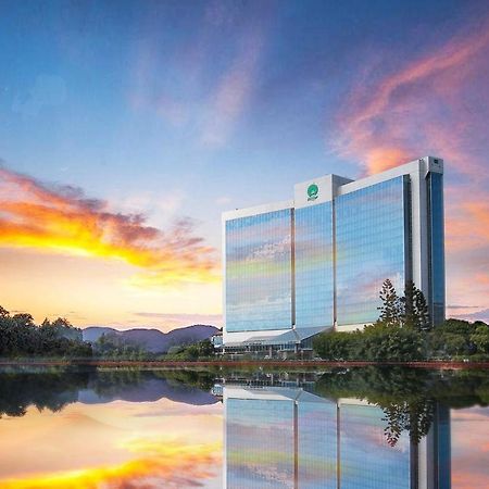 Fuzhou Lakeside Hotel Exterior photo