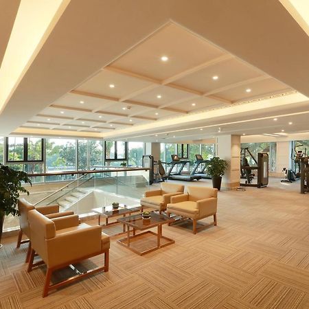 Fuzhou Lakeside Hotel Exterior photo