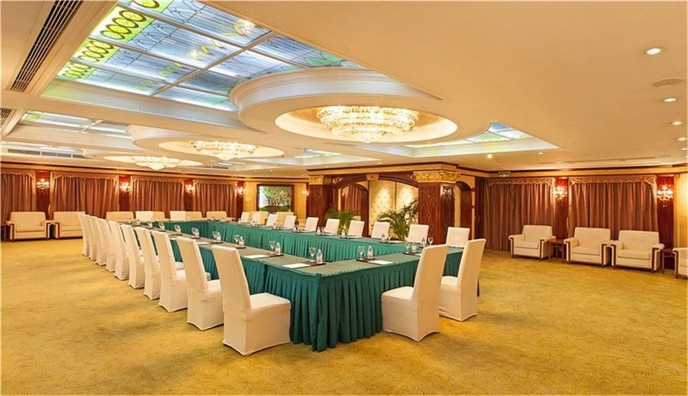 Fuzhou Lakeside Hotel Exterior photo