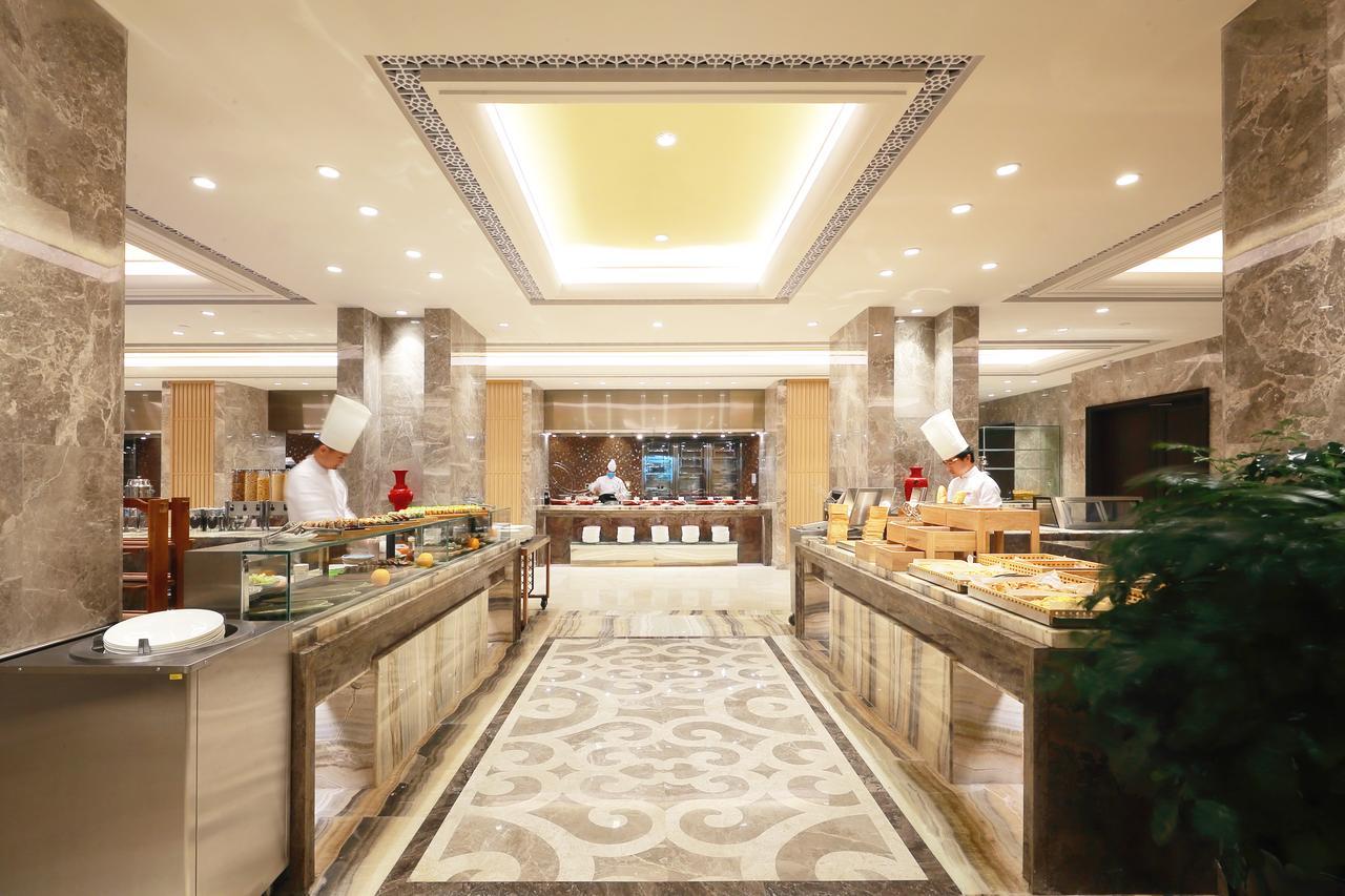 Fuzhou Lakeside Hotel Exterior photo