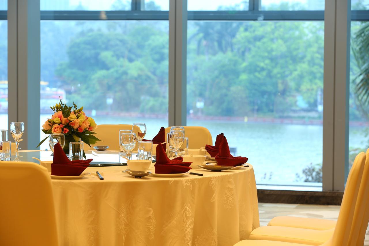 Fuzhou Lakeside Hotel Exterior photo