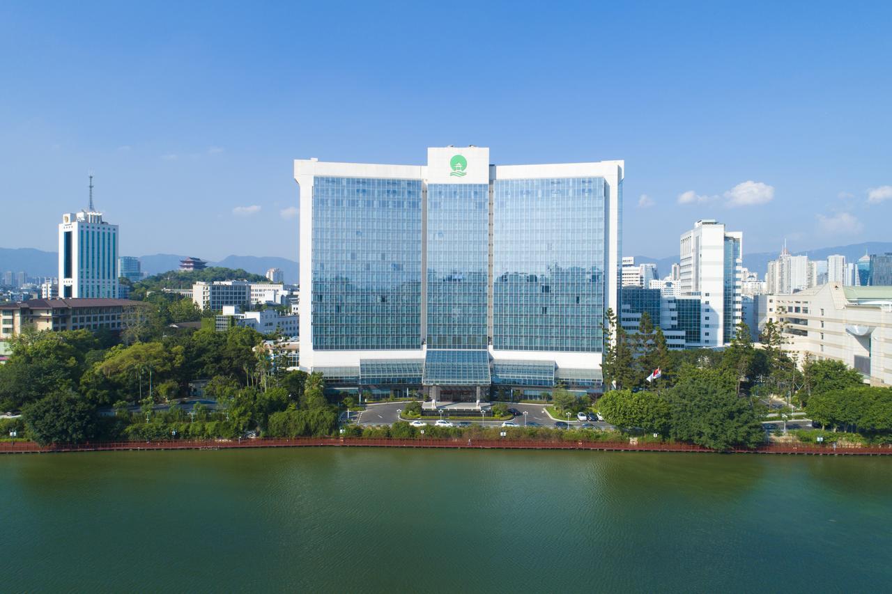 Fuzhou Lakeside Hotel Exterior photo