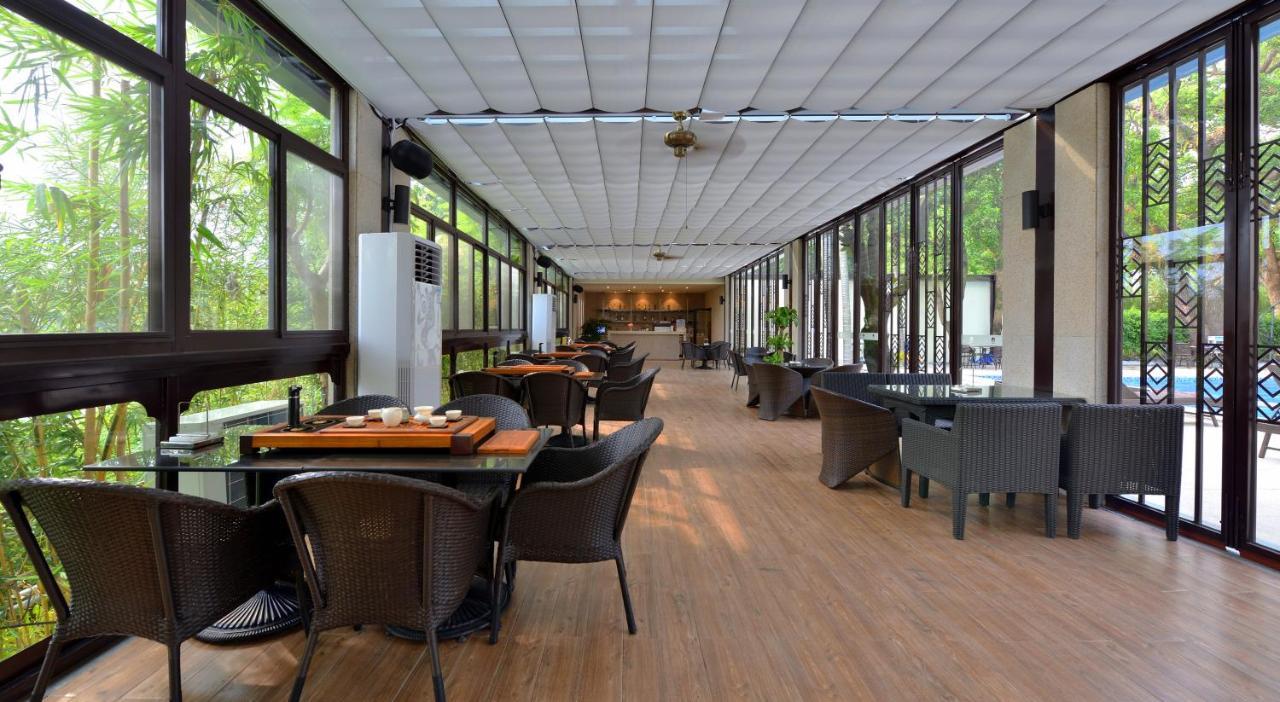 Fuzhou Lakeside Hotel Exterior photo