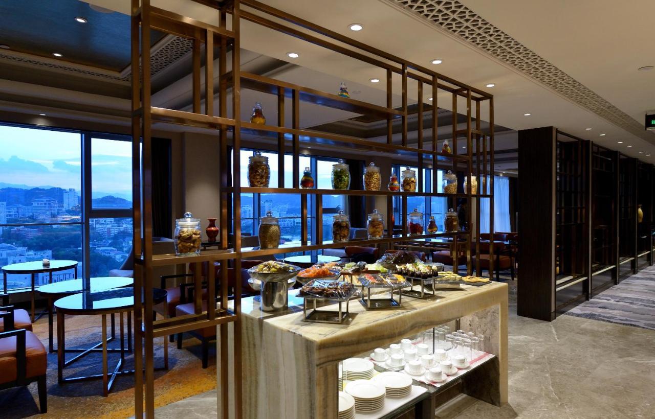 Fuzhou Lakeside Hotel Exterior photo