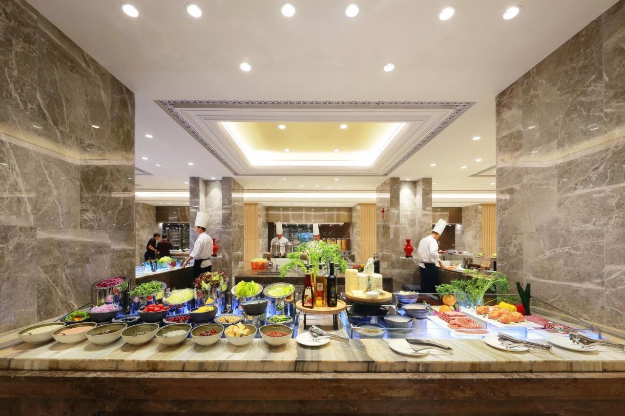 Fuzhou Lakeside Hotel Exterior photo