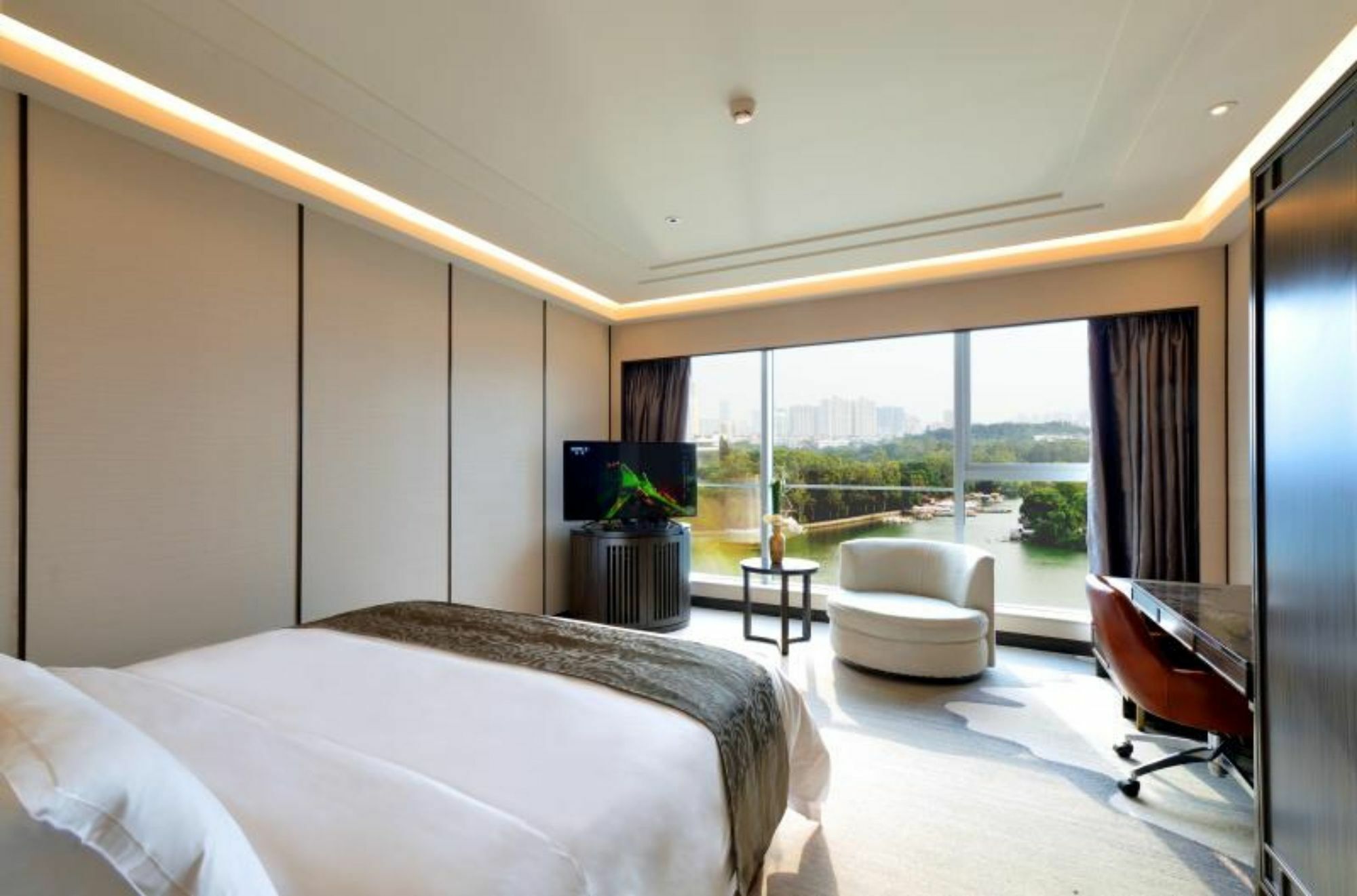 Fuzhou Lakeside Hotel Exterior photo